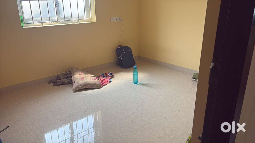 Need roommate for sharing