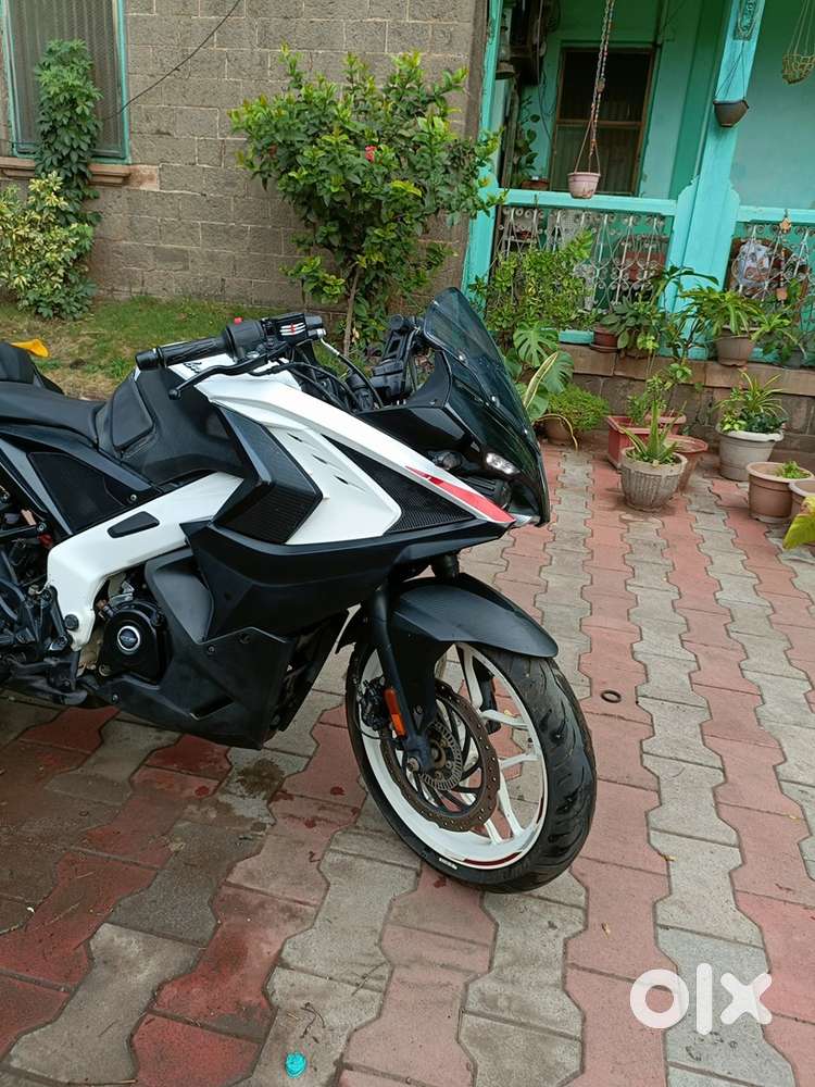 Good condition showroom demo vehicle bs6 rs 200