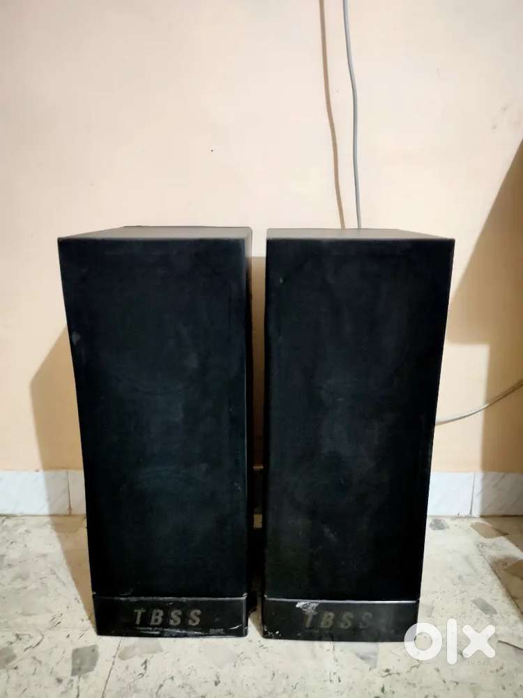 Speakers set