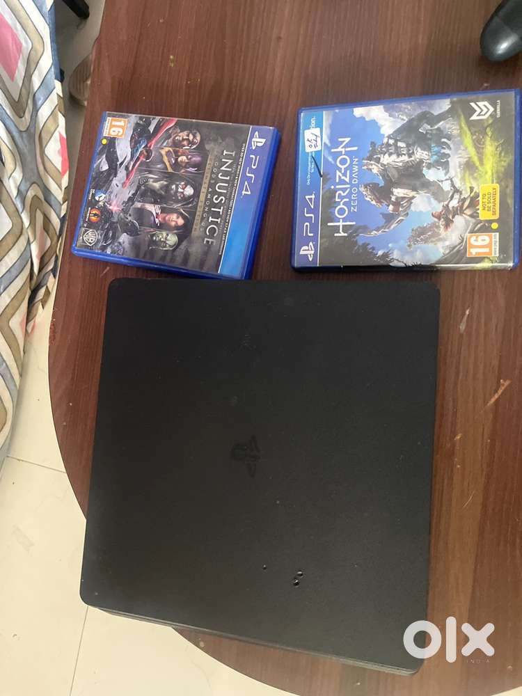 Playstation 4 for sale in new condition and unused