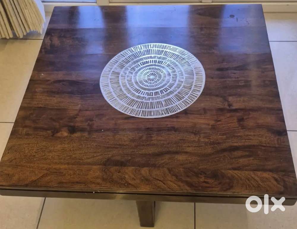 Sofa and center table