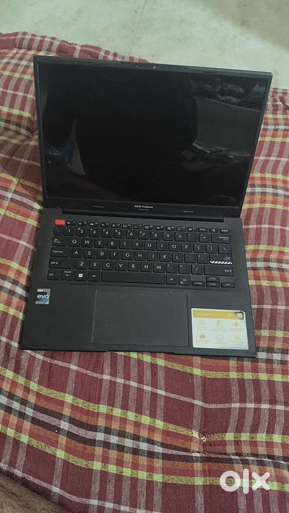 Asus vivo book i5