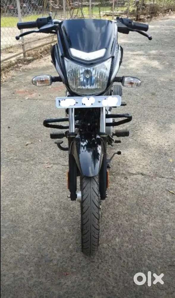 Bajaj platina 110 cc .13 September 2023