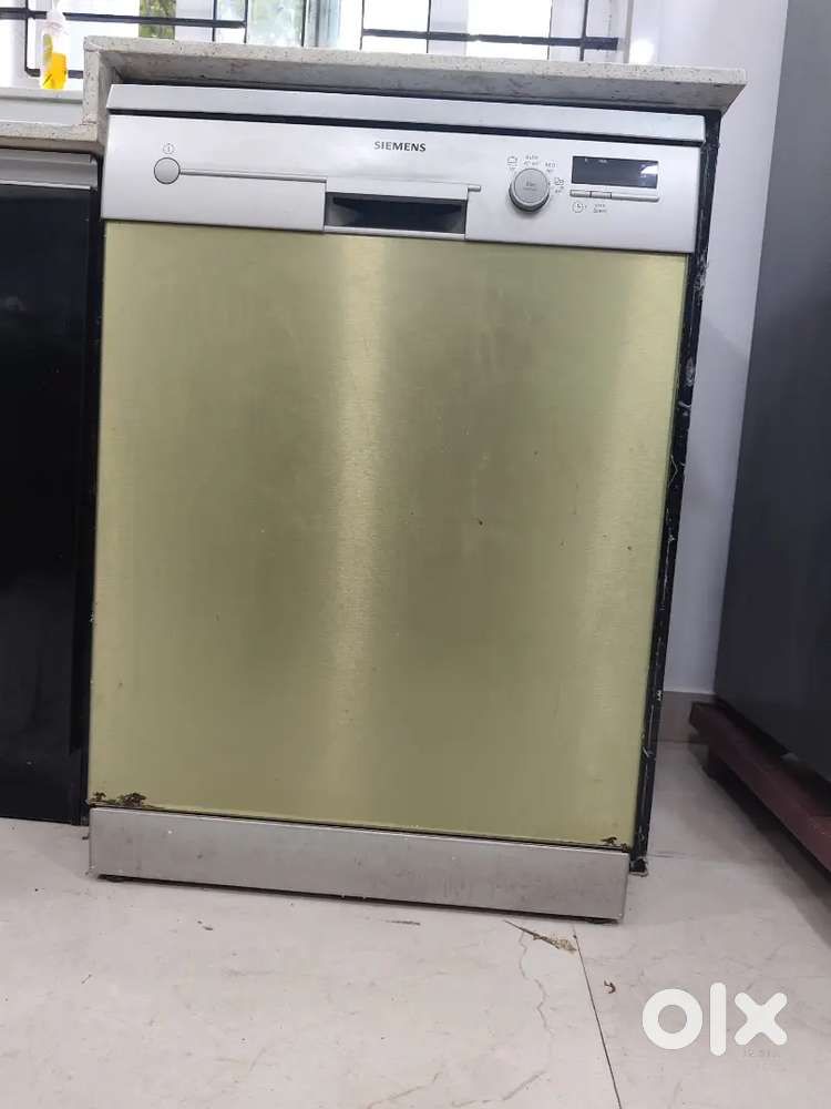 Siemens Dishwasher (Model SN24D801EU/25) – German Quality.