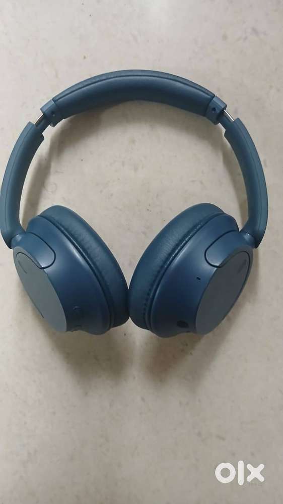Sony WH-CH720N (Like New)  With Bill & AUX  0% Damage  Jan-2025 Pur
