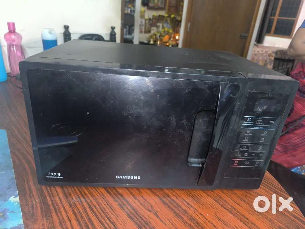 Used Samsung 20 L Solo Microwave Oven (MW73AD-B/XTL, Black