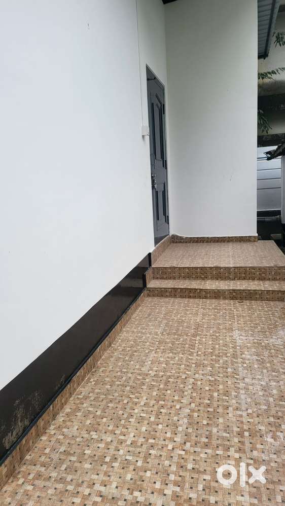 2bhk -900 sqft - 1 bathroom