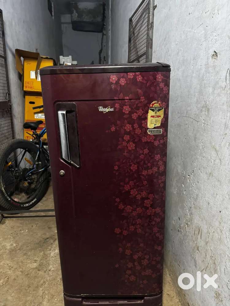 Whirlpool fridge good condition perfect working