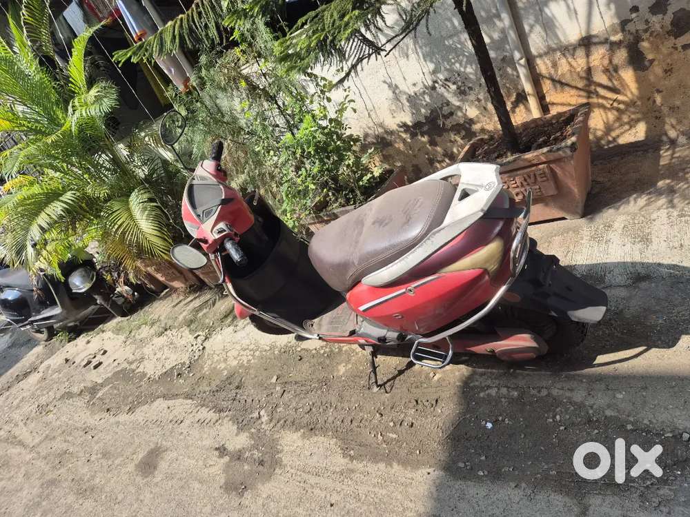 Hero optima electric scooter