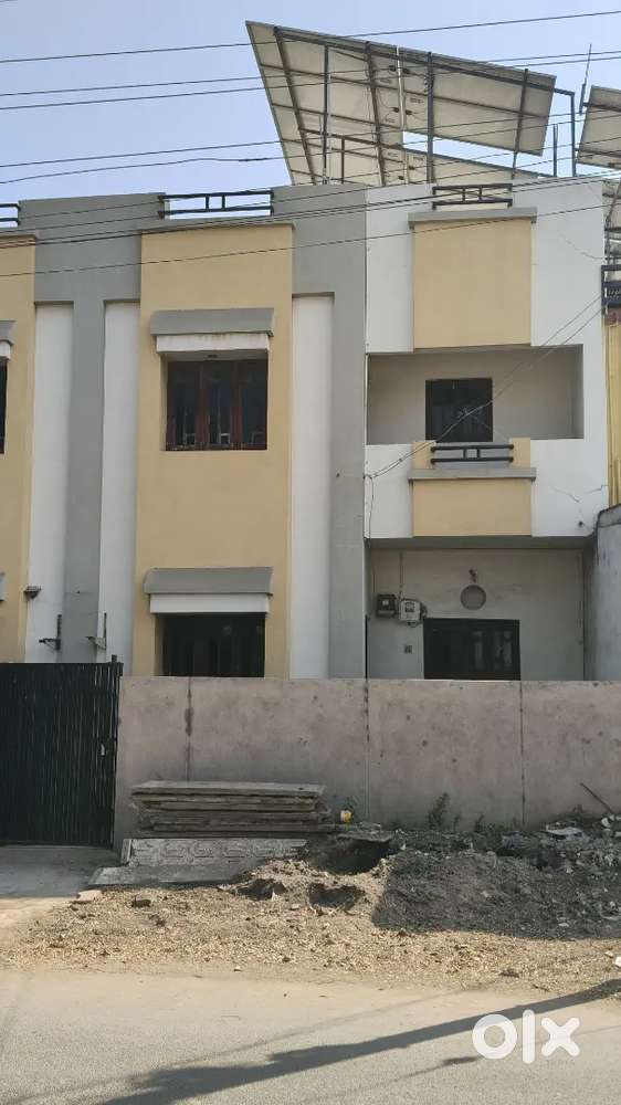 Rent  2bhk house including light bill