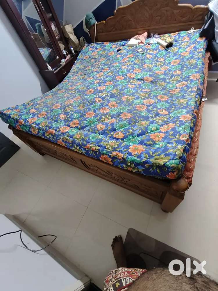 King size large cot