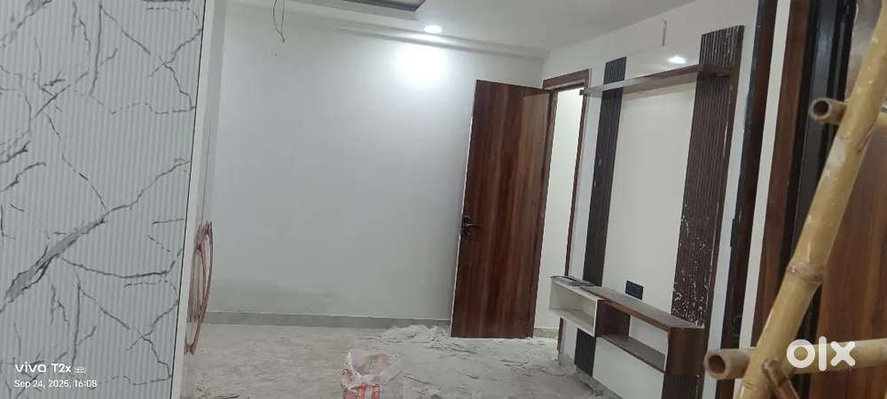 Fully furnished flat 2 bhk  ready to move on road