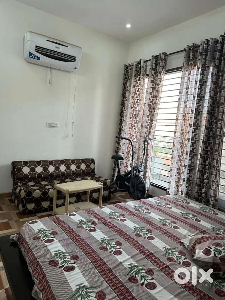 1bhk furnished only for family and girls