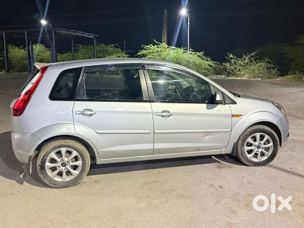 Ford Figo 2012 CNG