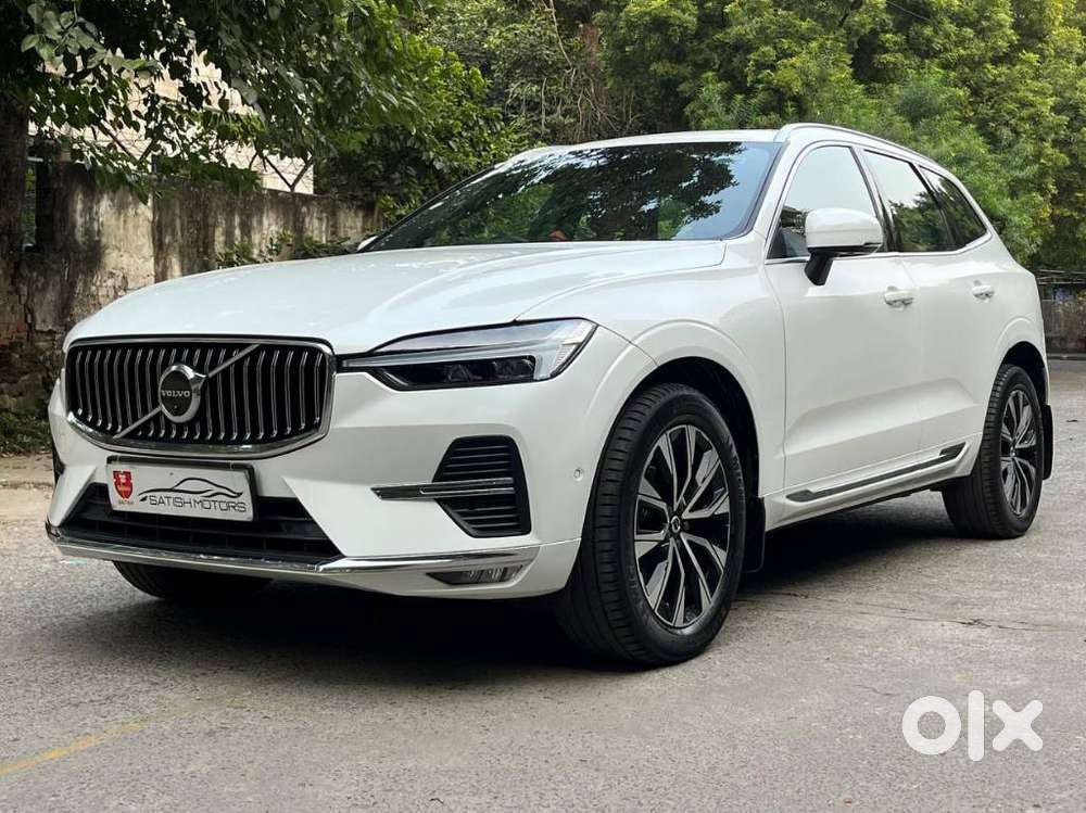 Volvo XC60 D5 Inscription, 2023, Petrol