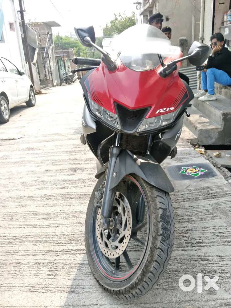 R15 v3 150cc