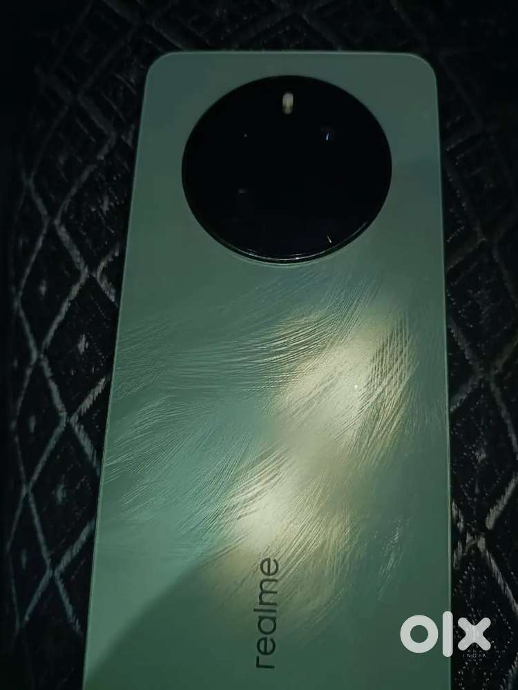 Realme P1 6/128