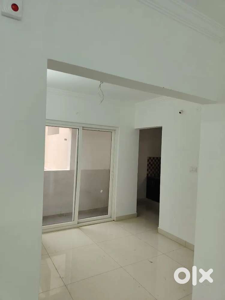 2BHK flat for rent in gated community at Janapriya Unatti Isnapur