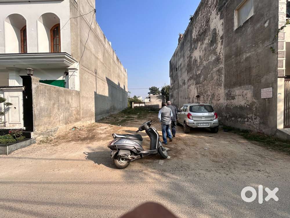 Plot location very good All paper have