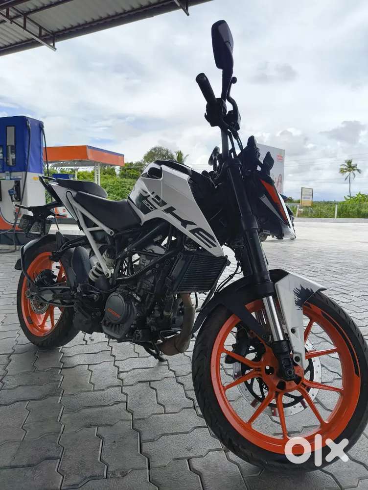 KTM Duke 200 single owner good condition