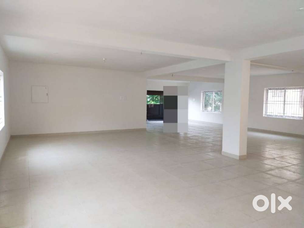 1000Sqft Unfurnished Office space Available in Peelamedu