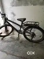 Less use, bht time hai khadi hai sale karna hai
