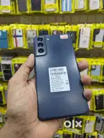 Samsung S21 Fan Edition 8gb 256 GB 2 year old display finger 22000/-