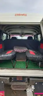 Mahindra bolero str 9 ac