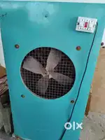 Cooler new only 8 month old