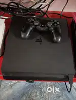 Play station 4 slim