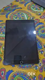i pad 9 generation wifi 64gb almost unused