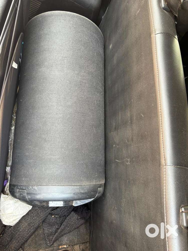 Pioneer amplifier 4channel, model GM- A6704 and Sony basstube 1350