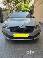 Skoda Superb Sportline Variant Nado grey