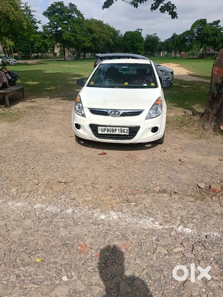 Hyundai i20 2010 CNG & petrol 92000 Km Driven