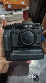 Fujifilm X-T3 with 18-55 f2.8 and Grip and Viltrox 56 f1.4 lens