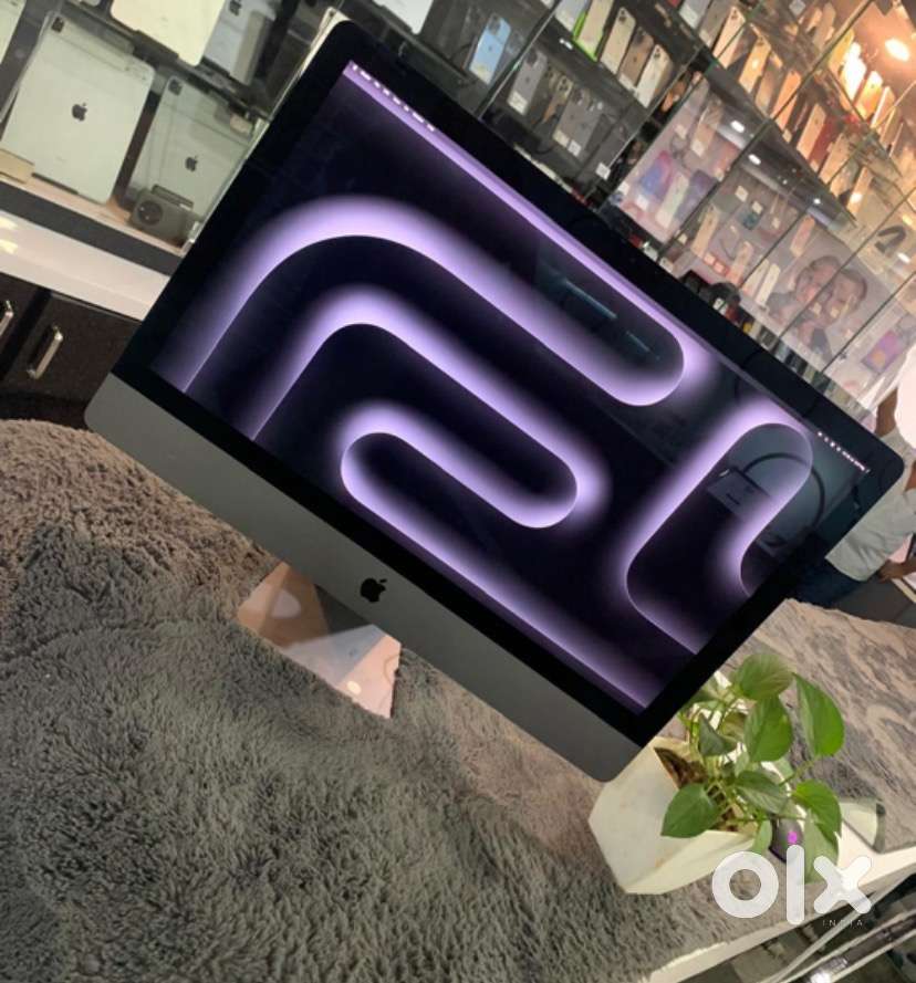 iMac pro/Xeon Processor/27inch/64GB RAM/1TB SSD/8GB GRAPHICS-Wrnty