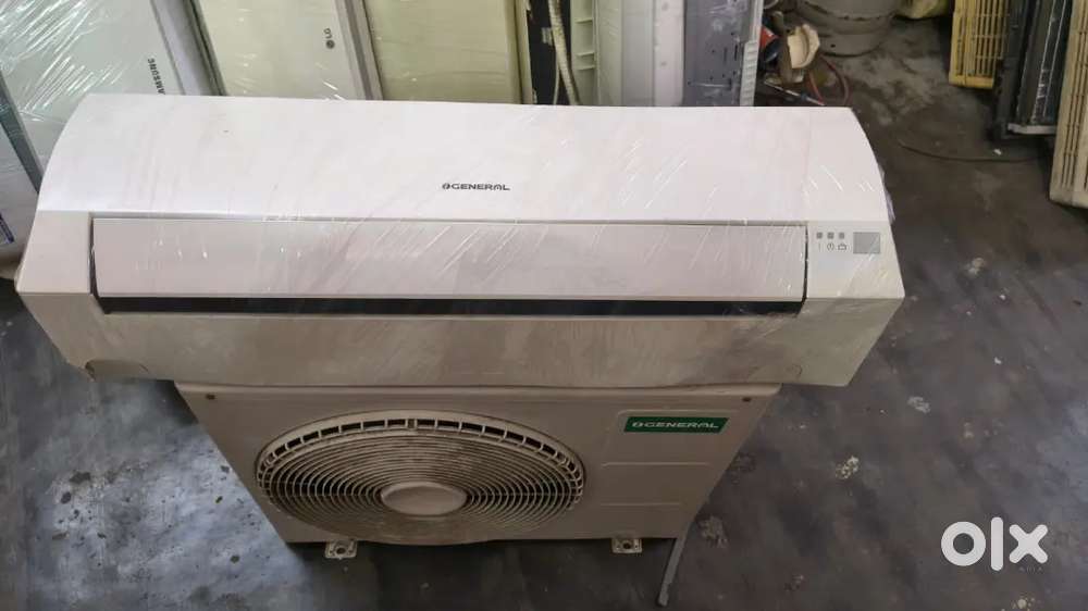 Ogeneral ac 1ton good and new condition 12000