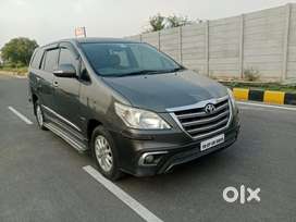 Toyota Innova 2.5 V 7 STR, 2013, Diesel