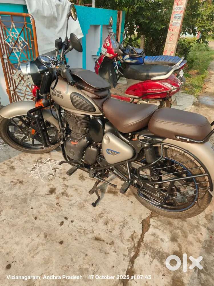 Royal Enfield Classic 350 for Sale in Vizianagaram