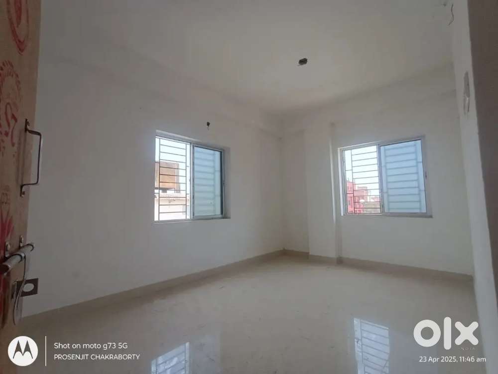2 BHK ready flat in Madhyamgram only 21.81 lakhs