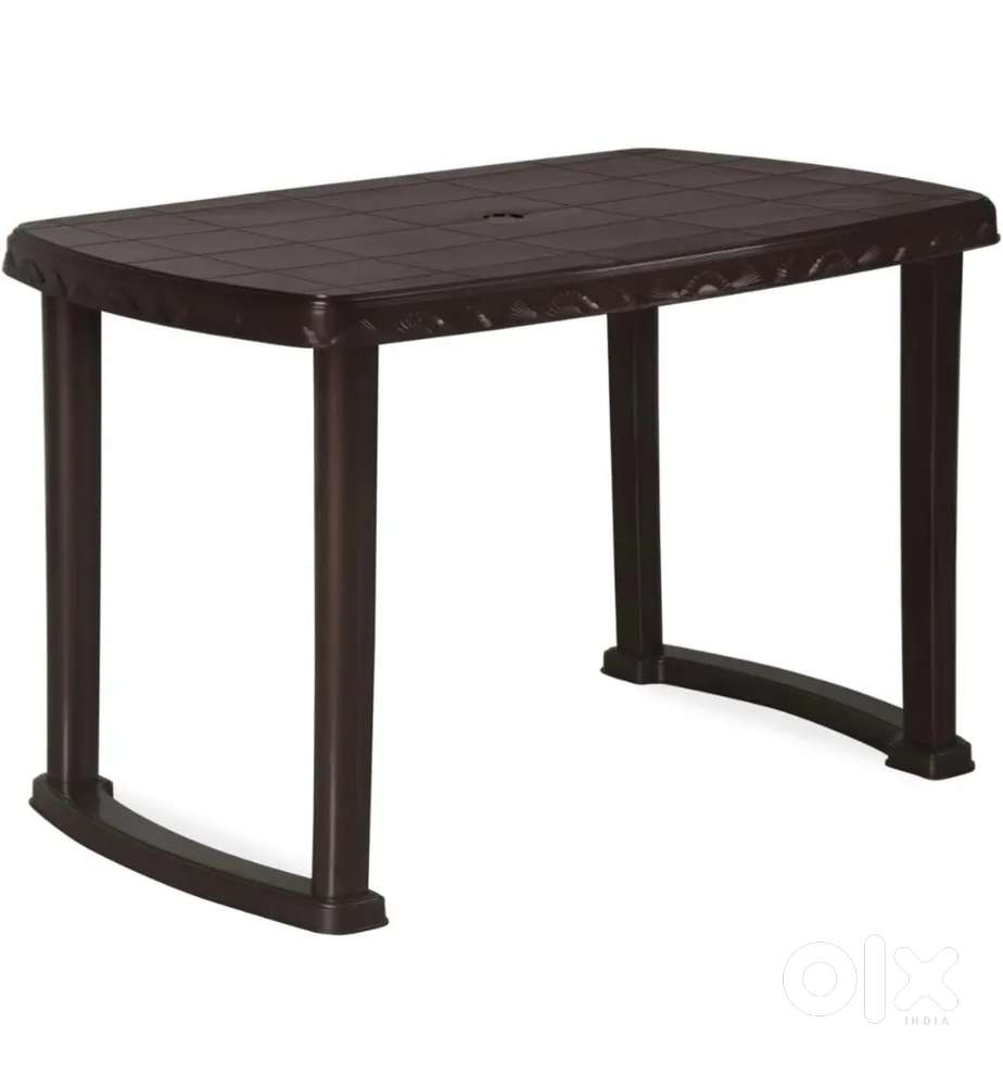 Nilkamal 4 Seater Plastic Table