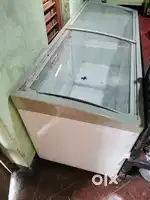 Glass Top Ice Cream Freezer in Good Condition