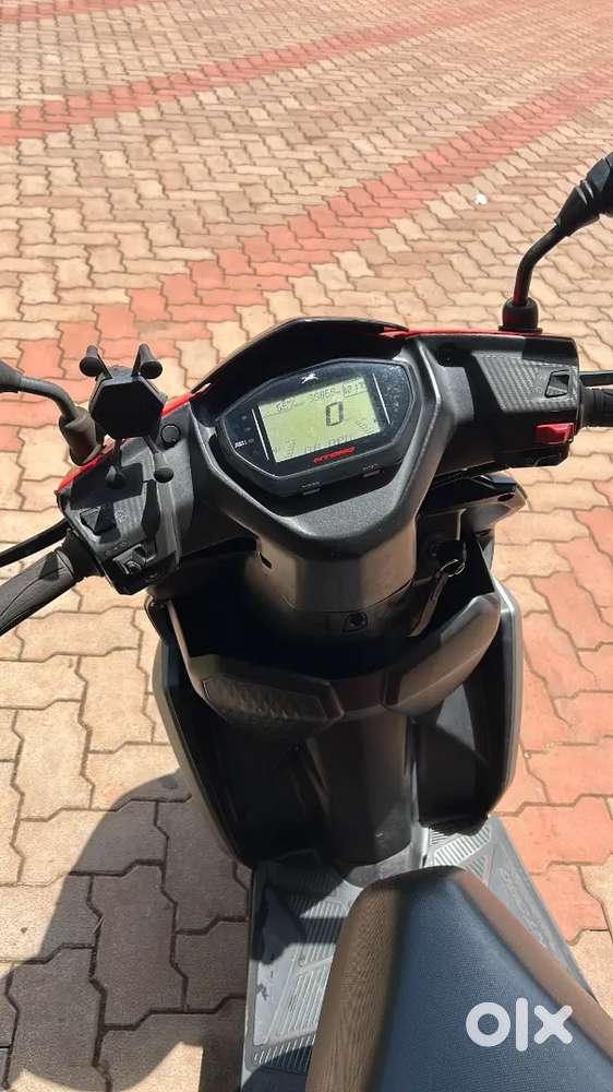Ntorq Race edition. Full showroom service done.