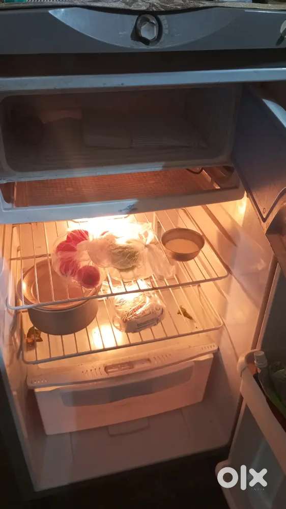 Godrej refrigerator ₹4000