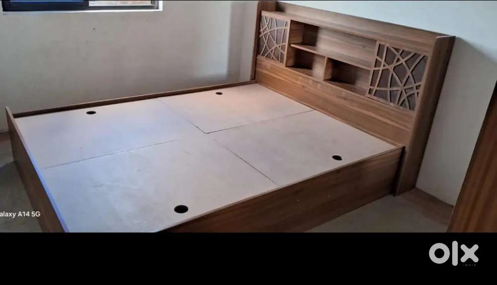 Premium Queen Size Bed with Storage + SleepyCat Mattress