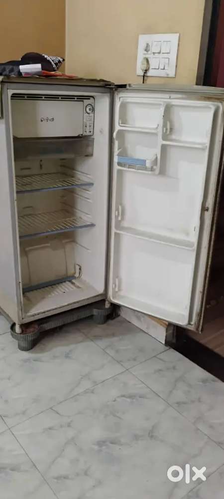 Fridge washing machine