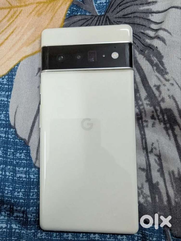 Pixel 6 Pro with small 3 black dots on display