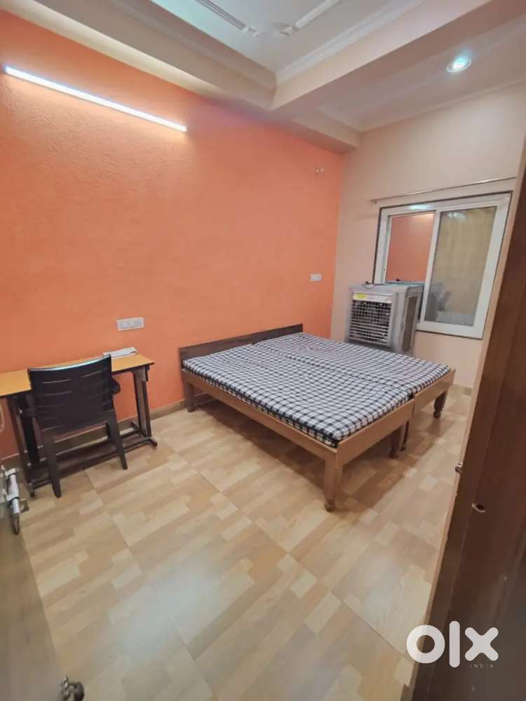 Room to rent only for girl