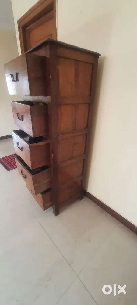 Antique wooden सागवान अलमारी 50 year old