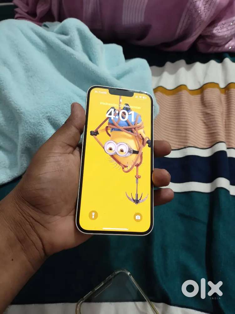 iPhone 13 128Gb with the battery health is 86%